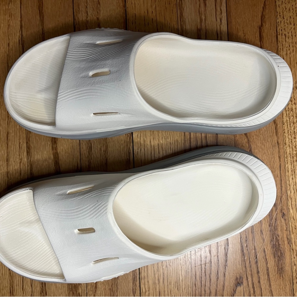 Hoka Recovery Slide Sandals Women’s size 9
